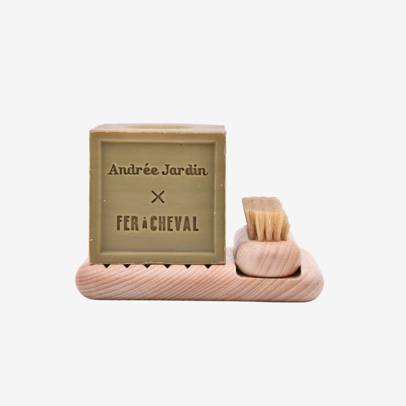 Soap set (dish soap, nail brush, soap)