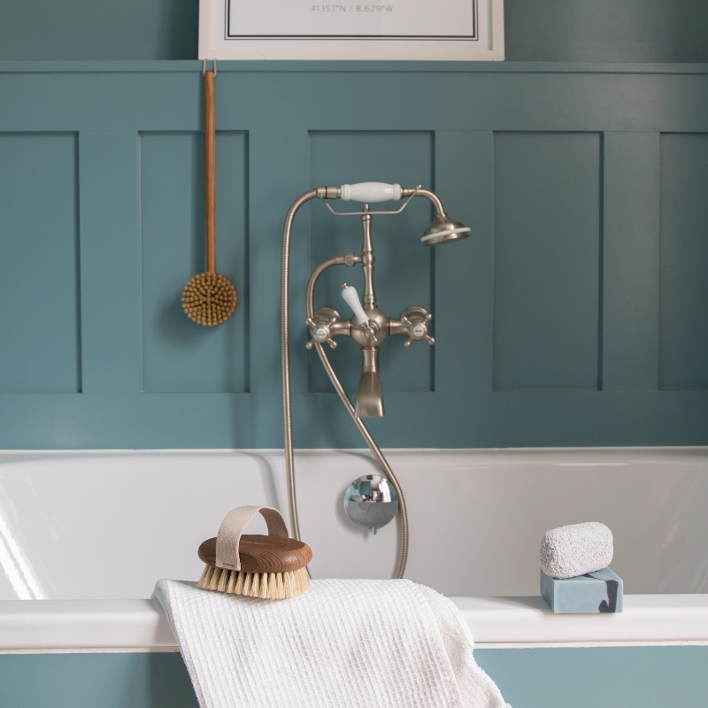 Body massage and dry brushing brush