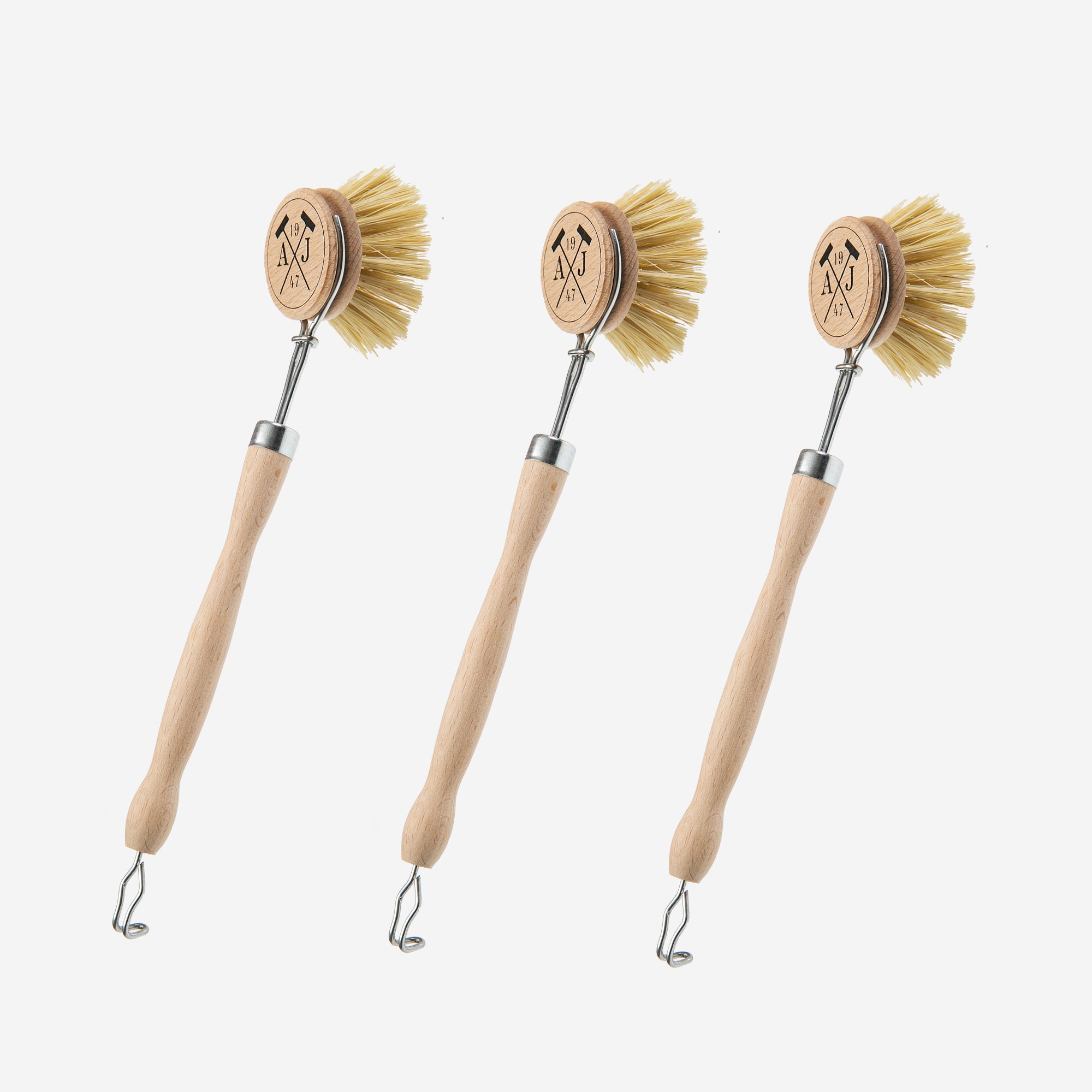 Dish brush with replaceable head