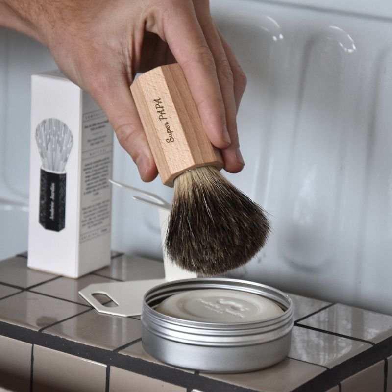 Badger shaving brush