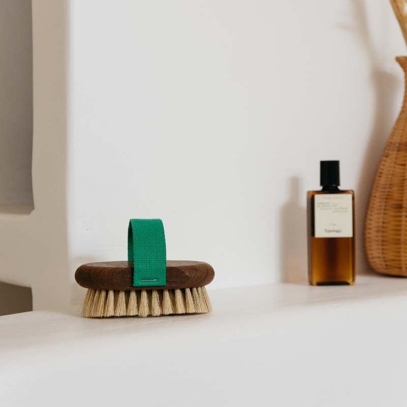 Body massage and dry brushing brush