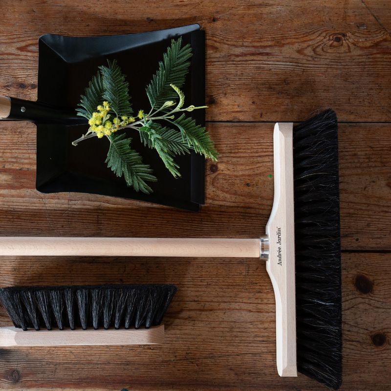 Besen aus Buche – 43 cm