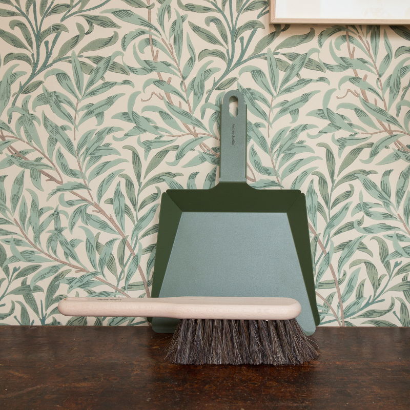 Craft beechwood hand brush & dustpan set